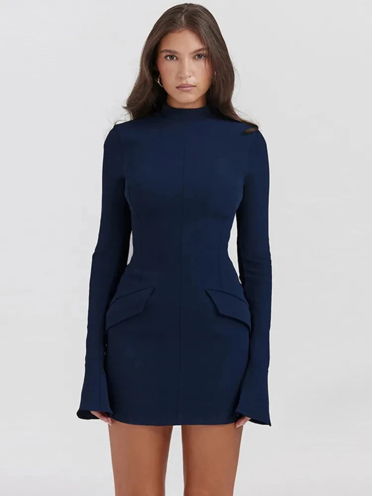 VESTIDO ELEGANTE Y SEXY, AJUSTADO DE MANGA LARGA.