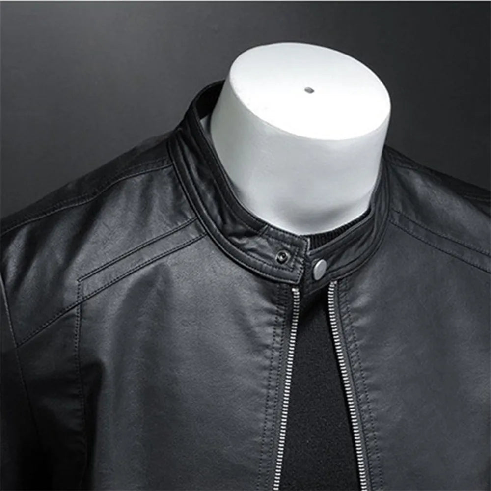 CHAQUETA DE CUERO SINTÉTICO PARA HOMBRE.