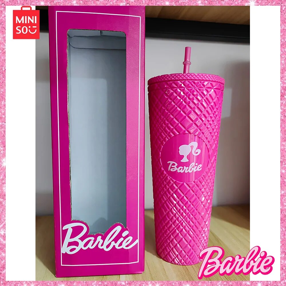 VASO DE BARBIE, PLÁSTICO DE DOBLE CAPA DE ALTA CAPACIDAD CON POPOTE, 800ML.